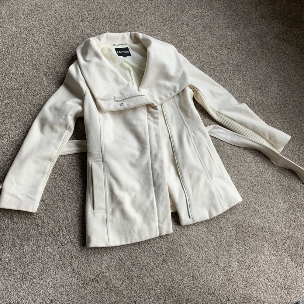 Express Collared Jacket With Belt - image 1